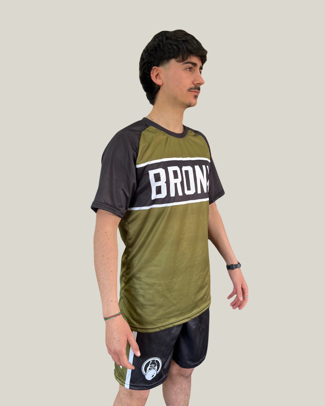 Remera de Entrenamiento Bronx – Tela Dry Fit Unisex Verde
